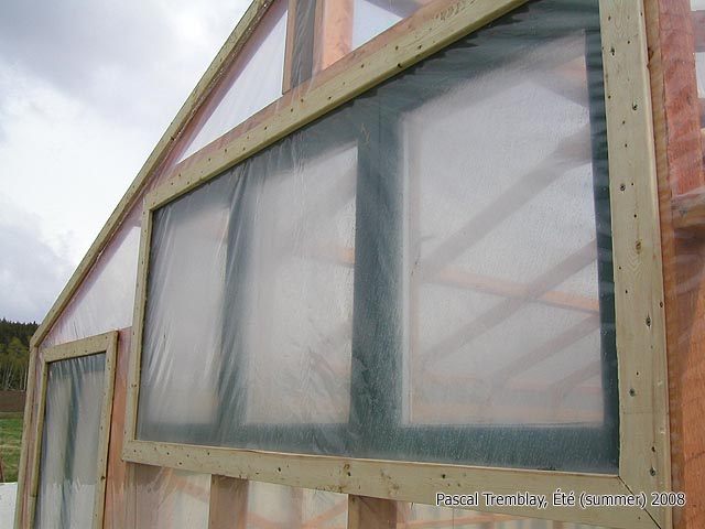 Film de poly�thyl�ne / Serre en bois / wooden greenhouse