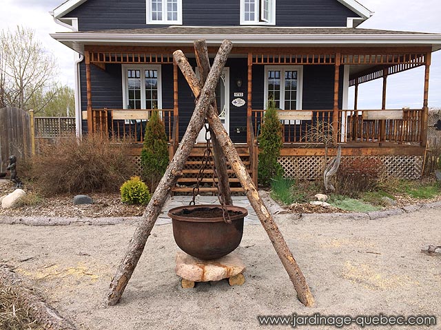 Projet de Chaudron en fonte comme jardini�re ou pot en fleurs