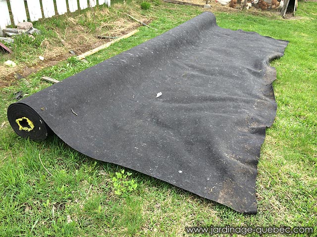 G�otextile pour tapisser le fond d'un chaudron en fonte