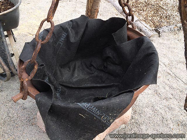 Photo de chaudron en fonte - Photos de chaudron antique