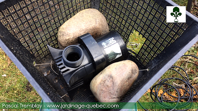 Assemblage d'un Déglaceur pour bassin de jardin - Hiverner les poissons au bassin de jardin
