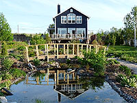 Étapes de construction d'un pont pour traverser un ruisseau de jardin - Pont décoratif pour ruisseau