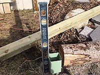 Ancrer un pieux pour clôture avec étrier