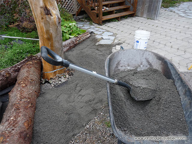 Des prises électriques au Jardin - Idée de prise électrique sur support décoratif