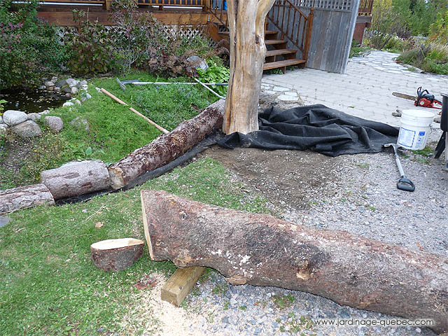 Support décoratif pour prise extérieure étanche - Idée au jardin