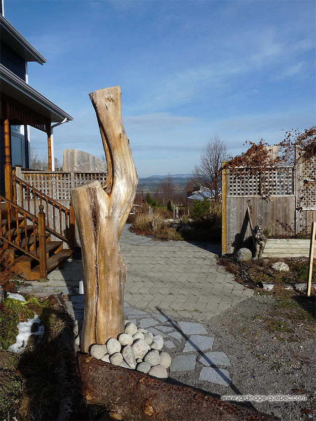 Support pour prise électrique extérieur - Installation au jardin