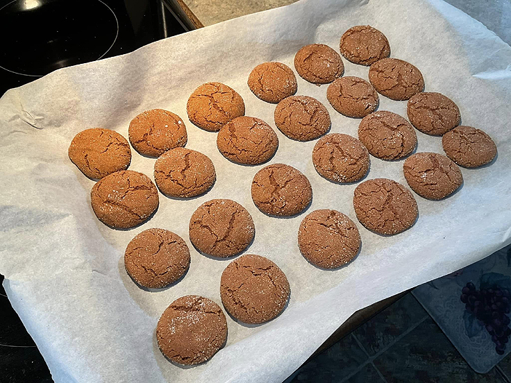 Recette de Biscuits à la mélasse roulés dans le sucre