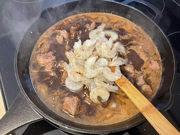 nouilles-teriyaki-au-steak-et-crevettes