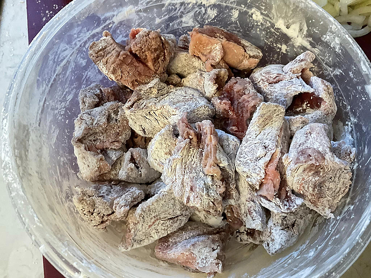 nouilles-teriyaki-au-steak-et-crevettes