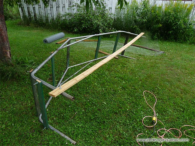 Construction d'un poulailler que l'on peut déplacer au jardin