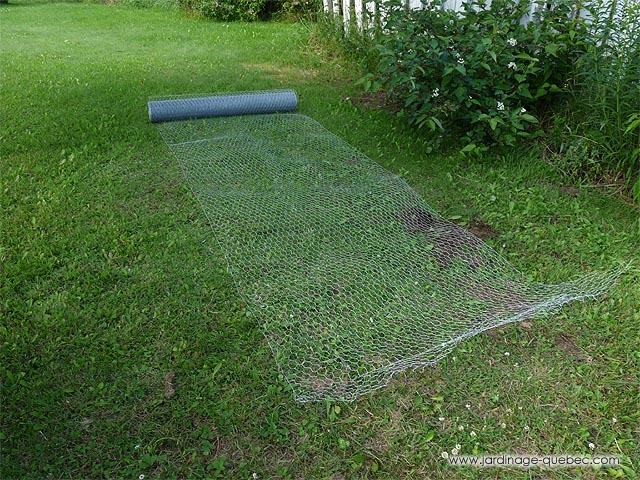 Grille à poules - Grillage à poulailler - Construction d'un poulailler mobile