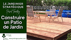 Patio de jardin en bois traité - Idée de construction