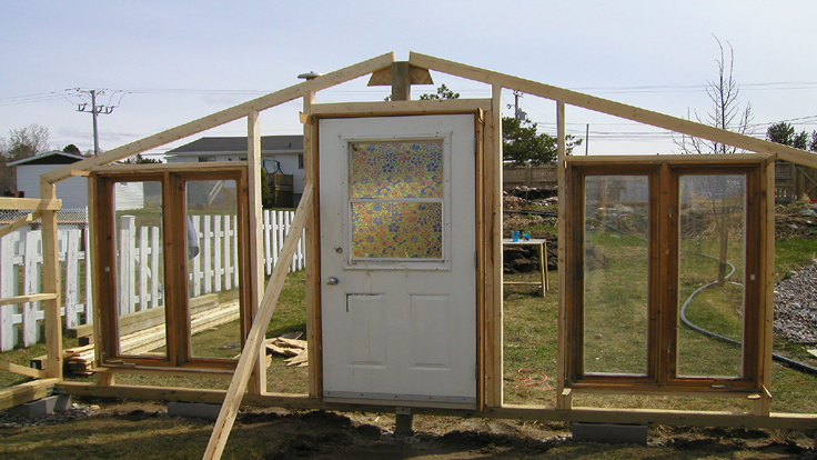Installation d'une porte de serre